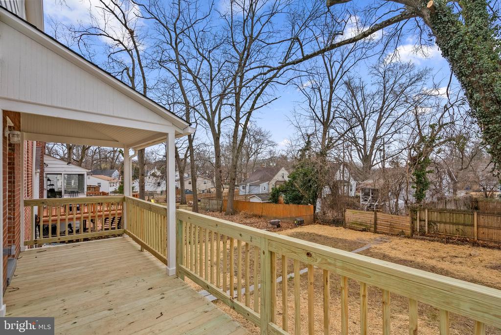 3913 ONEIDA PLACE