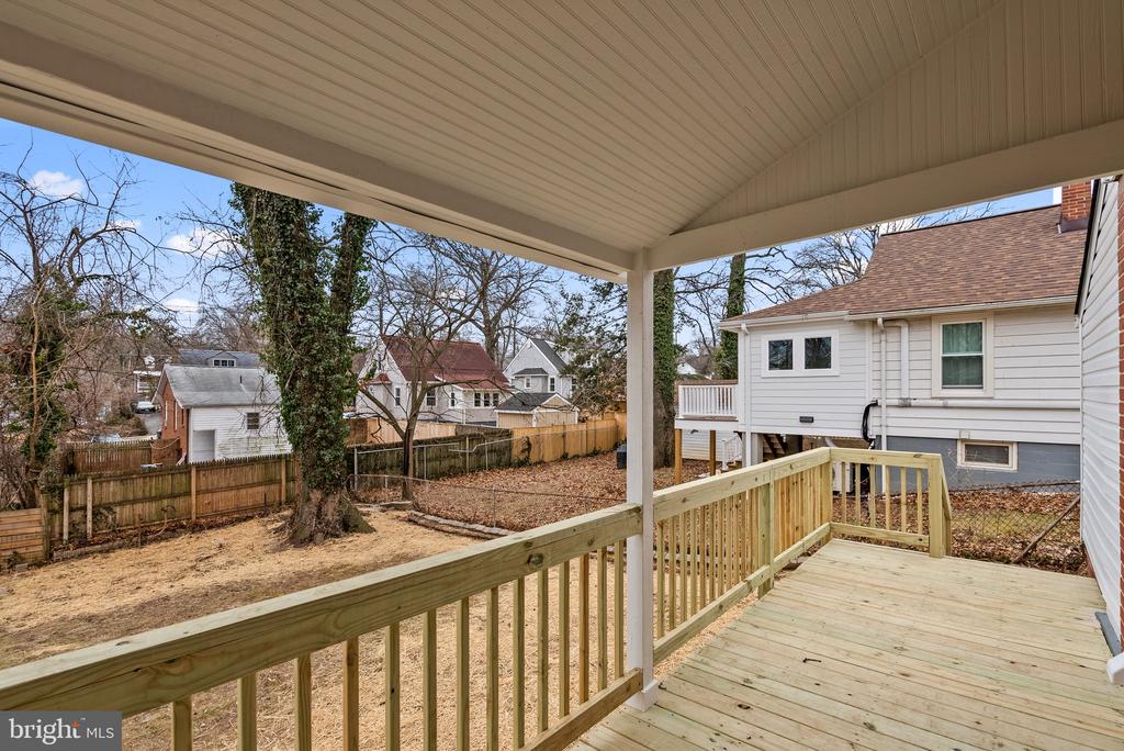 3913 ONEIDA PLACE