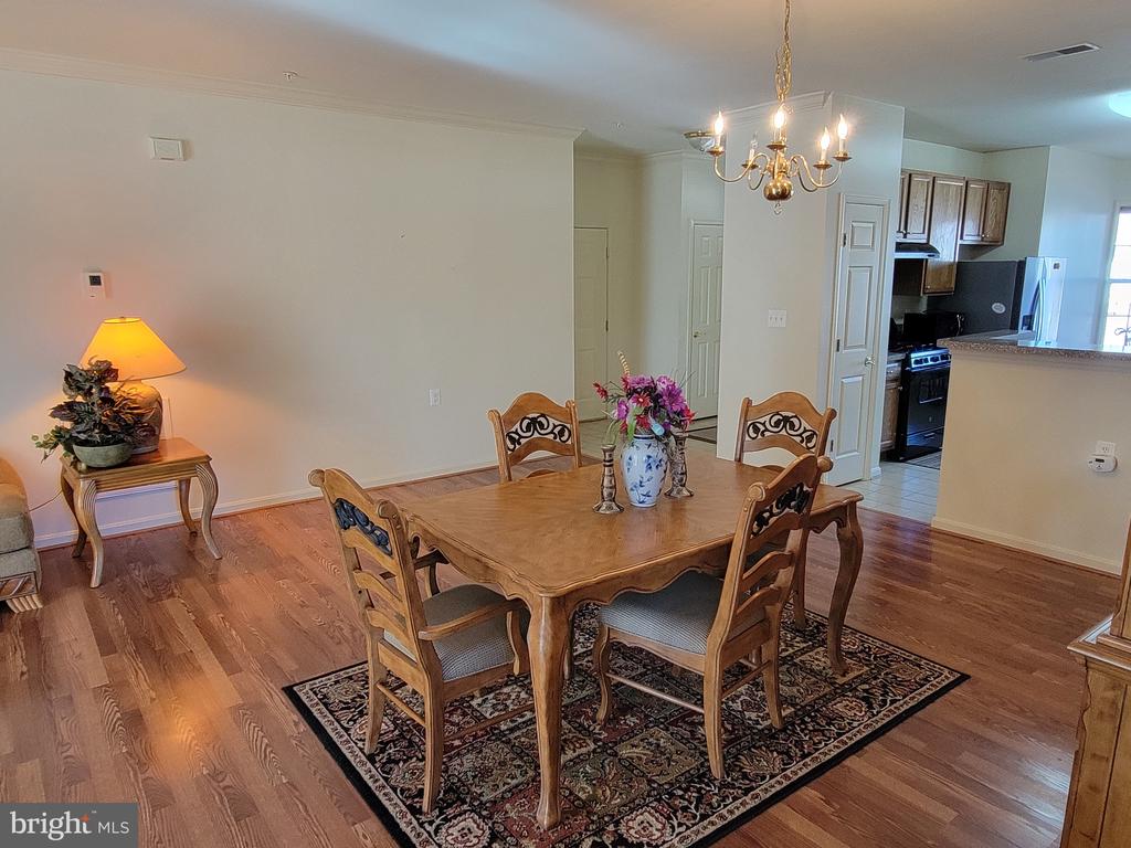 310 BATHURST STREET