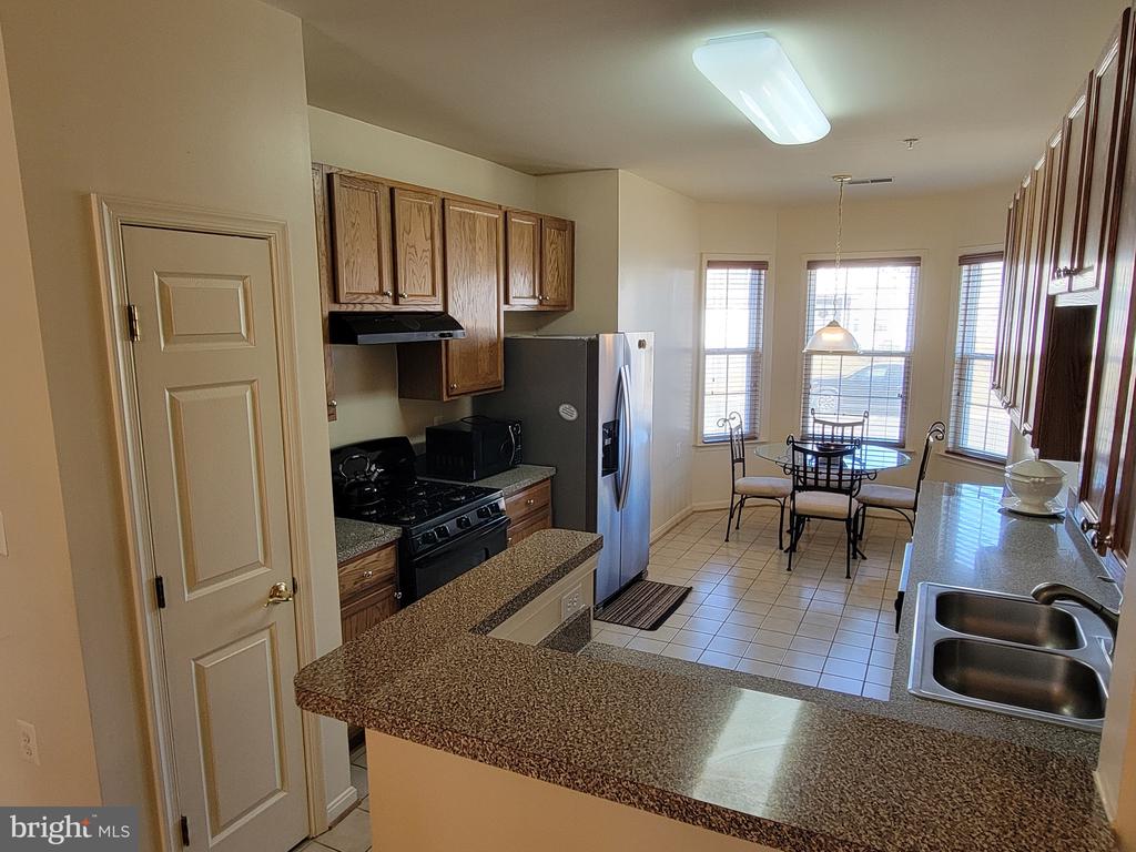 310 BATHURST STREET