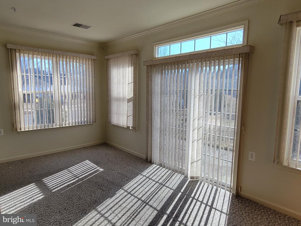 310 BATHURST STREET
