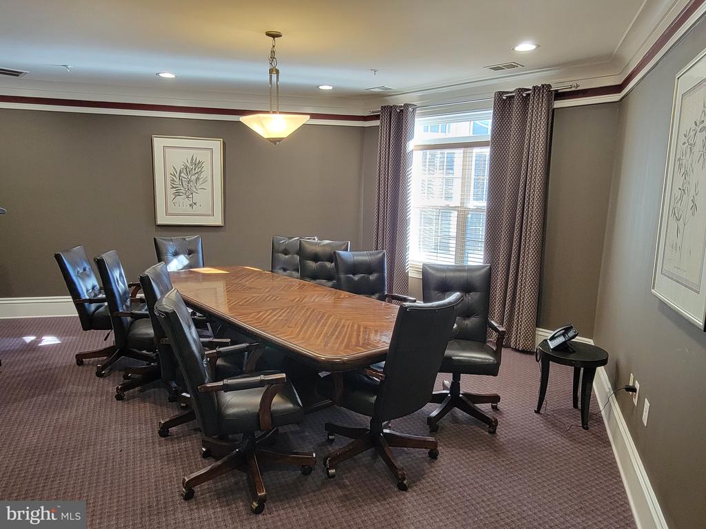 310 BATHURST STREET