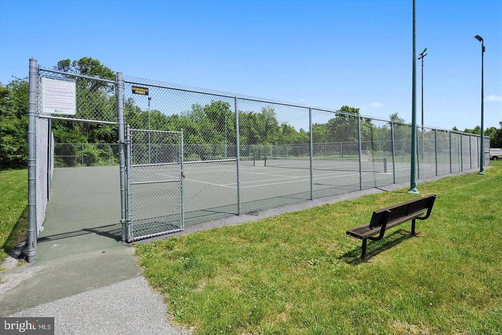 15702 DORSET ROAD Unit: 204