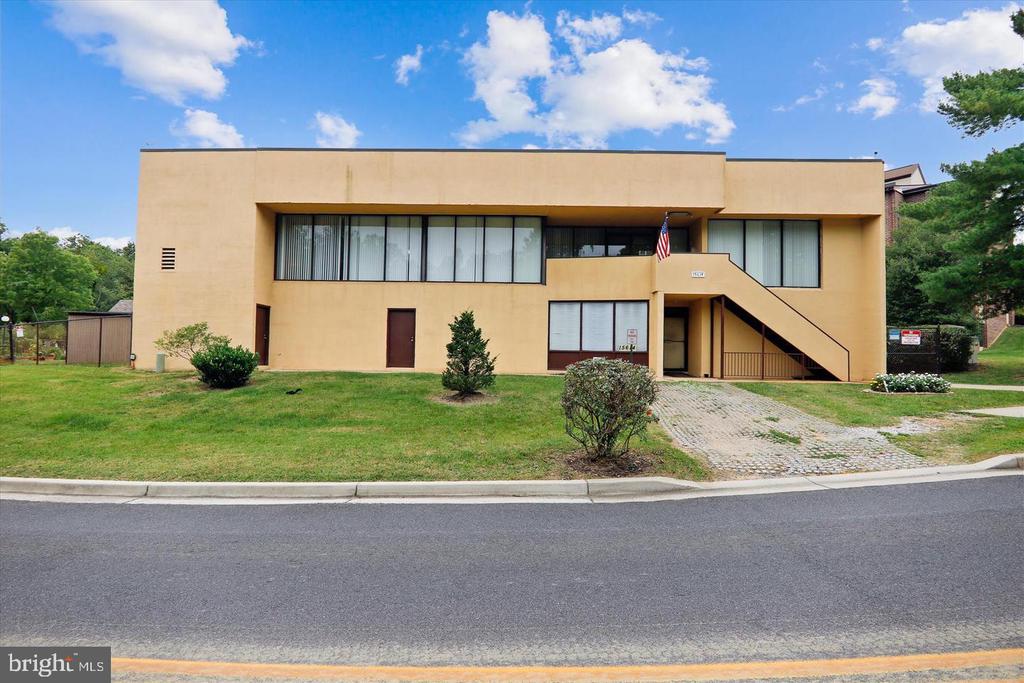 15702 DORSET ROAD Unit: 204