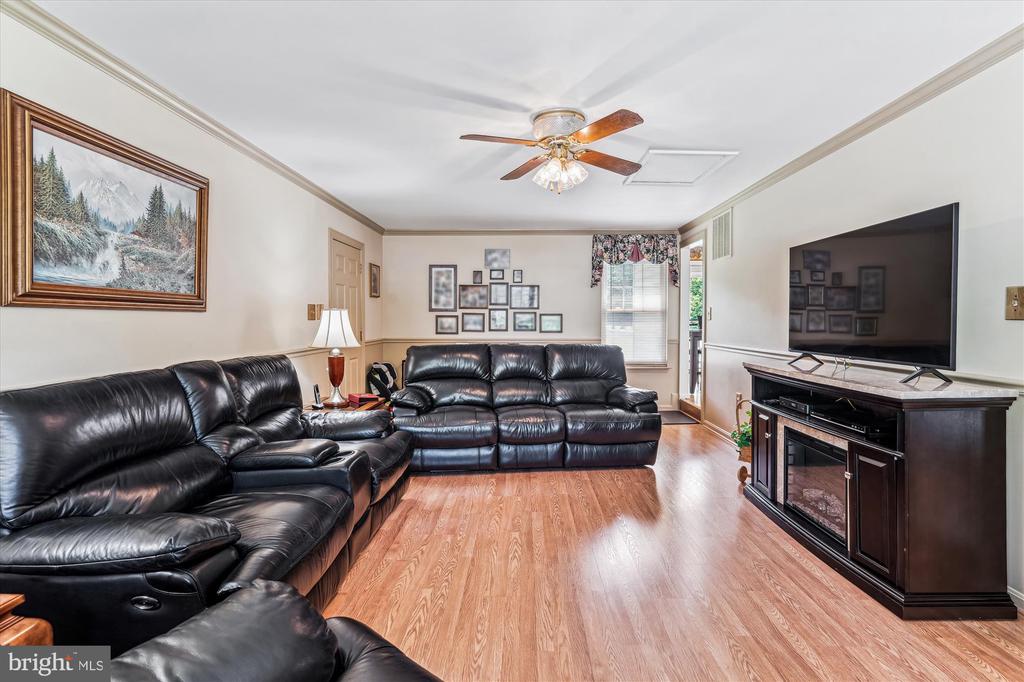 10902 VALLEY BROOK DRIVE
