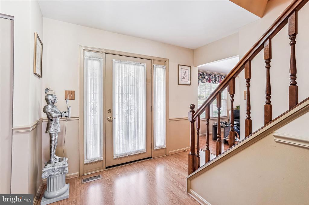 10902 VALLEY BROOK DRIVE