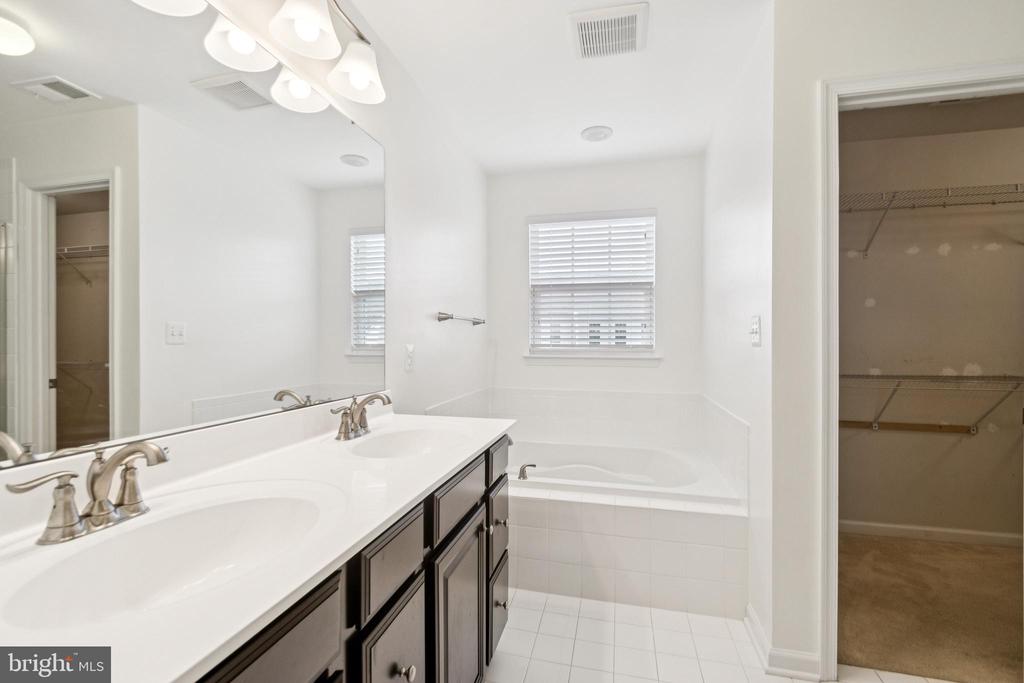 13903 NORTON HILL COURT