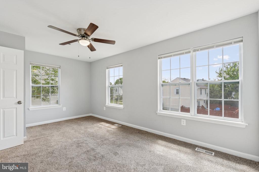 5236 DAVENTRY TERRACE