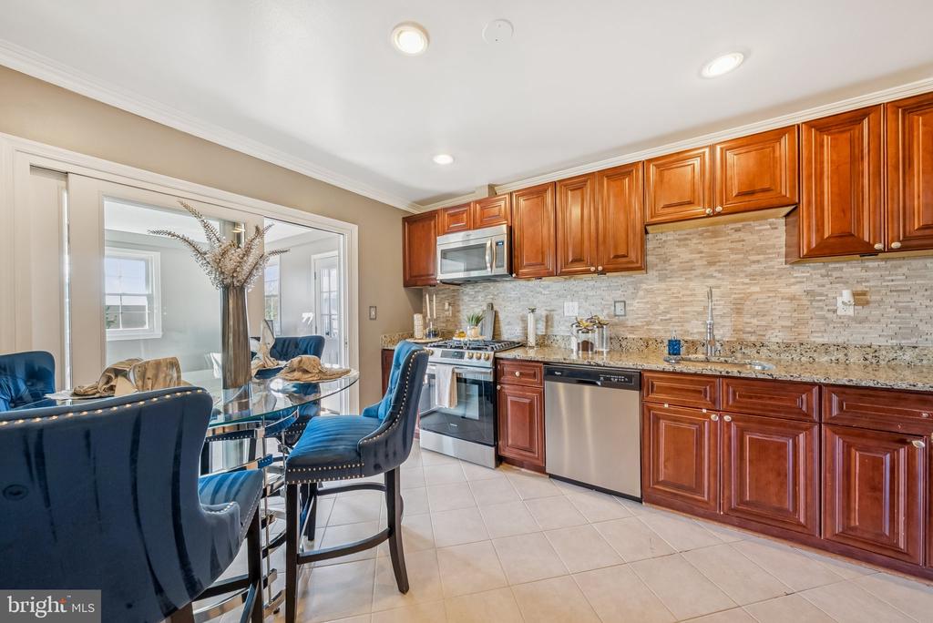 6805 SUNSET TERRACE