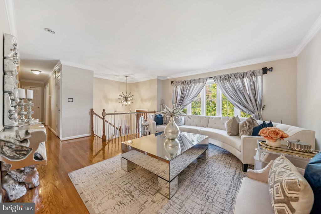 6805 SUNSET TERRACE