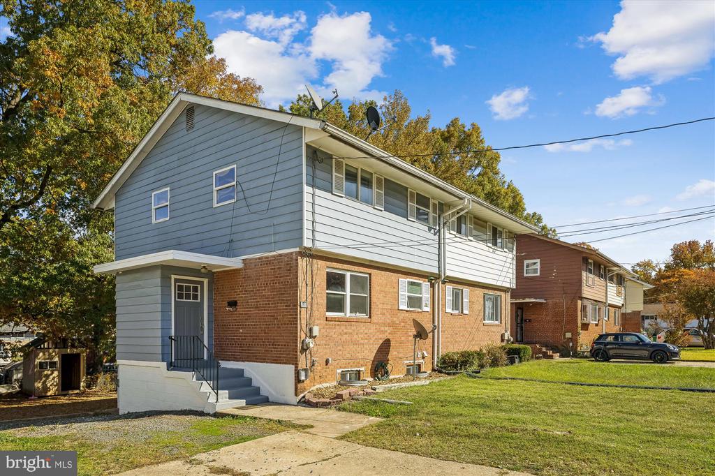 803 BOOKER DRIVE