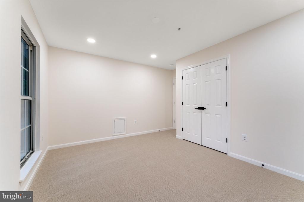 10304 SEA PINES DRIVE