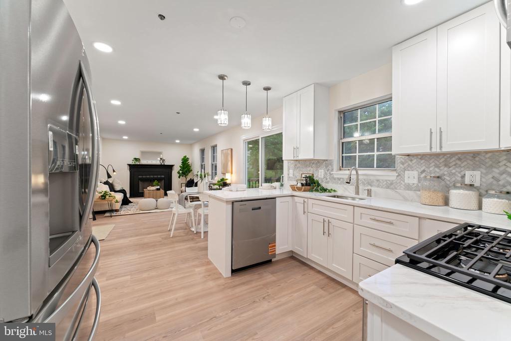 10304 SEA PINES DRIVE