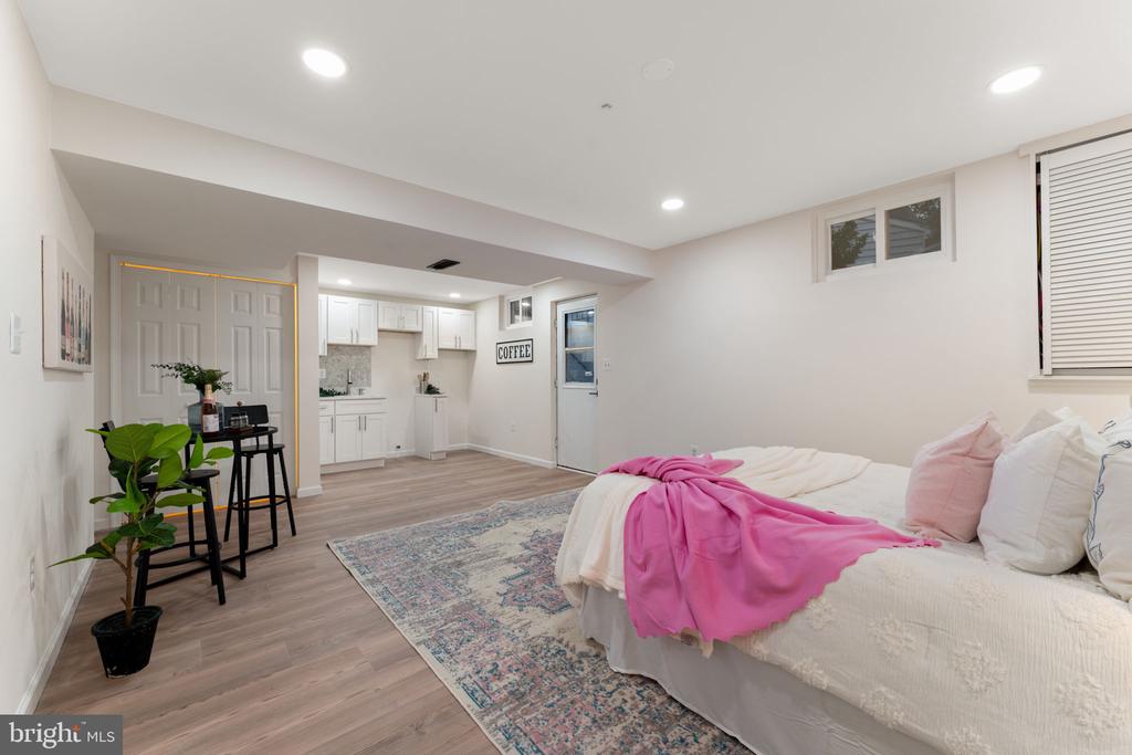 10304 SEA PINES DRIVE
