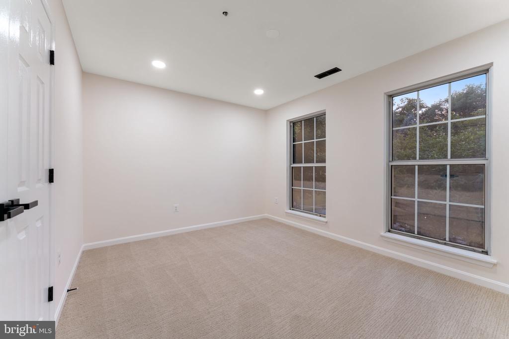 10304 SEA PINES DRIVE