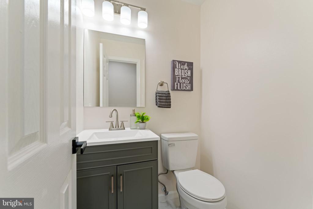 10304 SEA PINES DRIVE