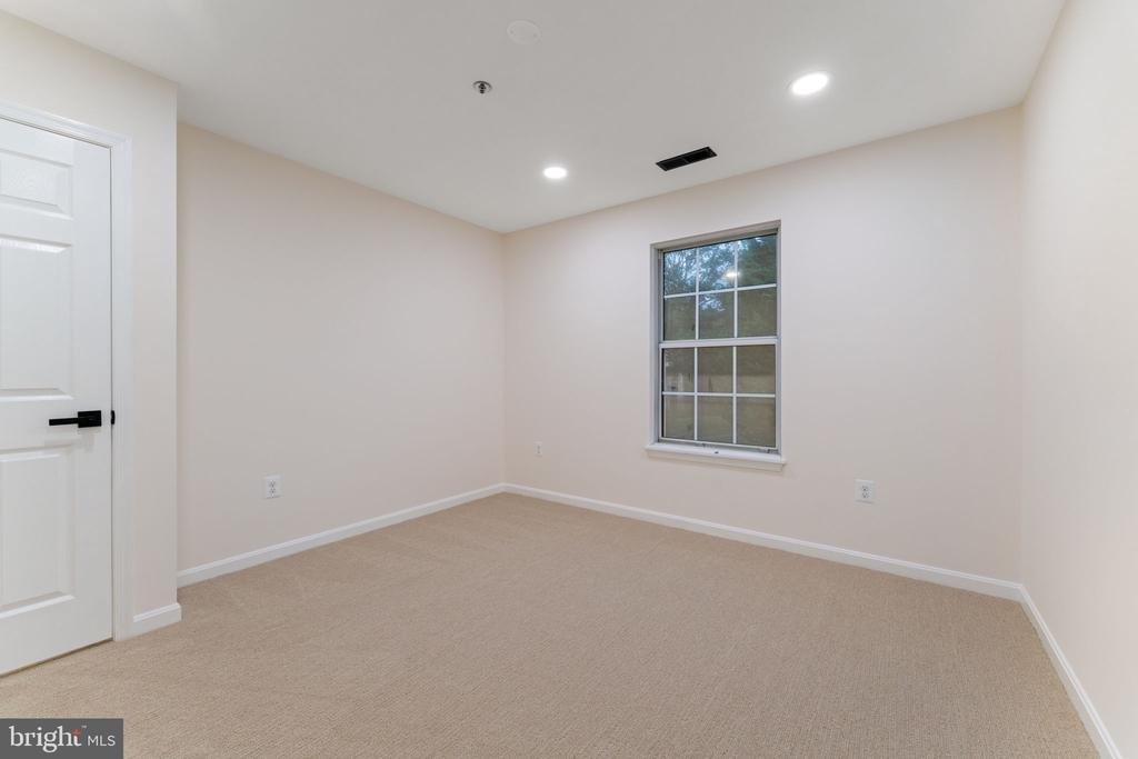 10304 SEA PINES DRIVE