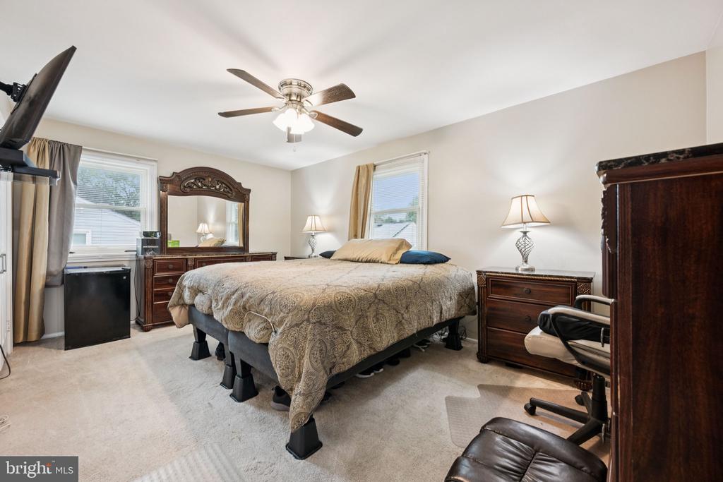 111 ESSENTON DRIVE