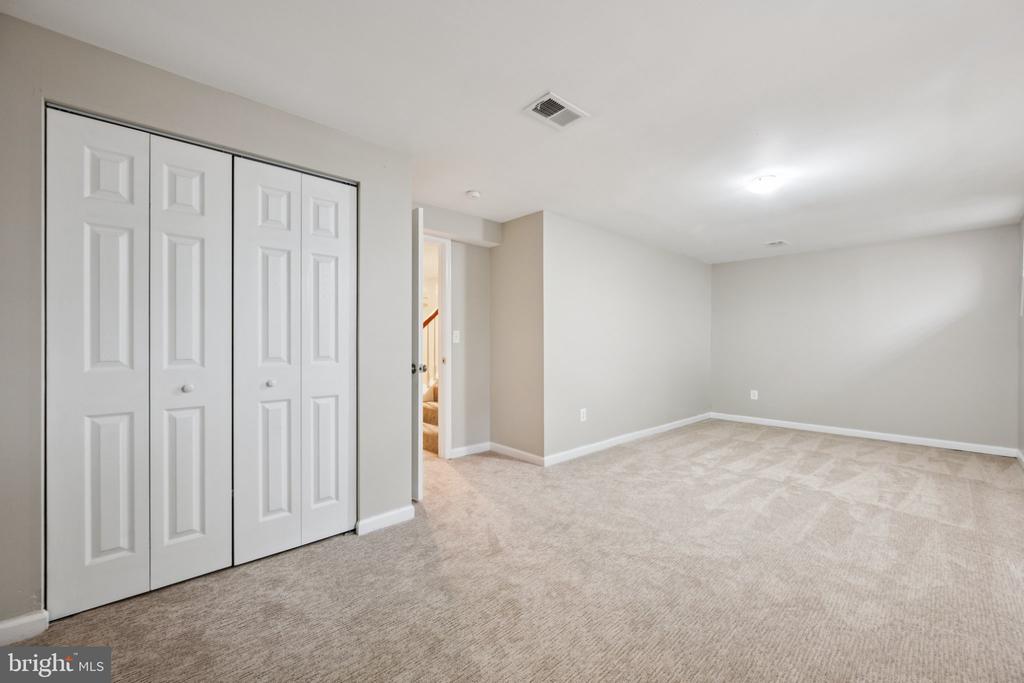 111 ESSENTON DRIVE