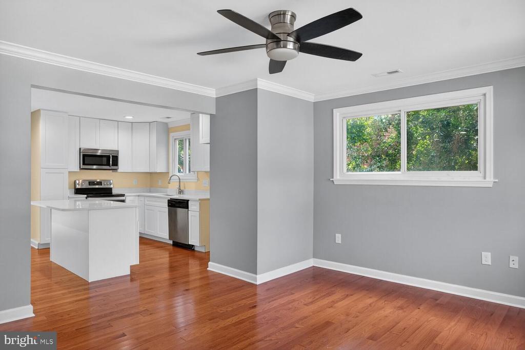 6107 SEMINOLE STREET