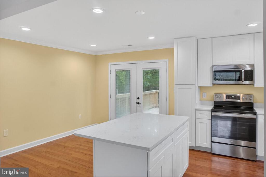 6107 SEMINOLE STREET