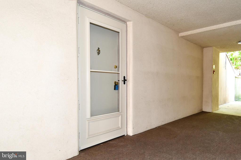 10104 CAMPUS WAY S Unit: 102-3A