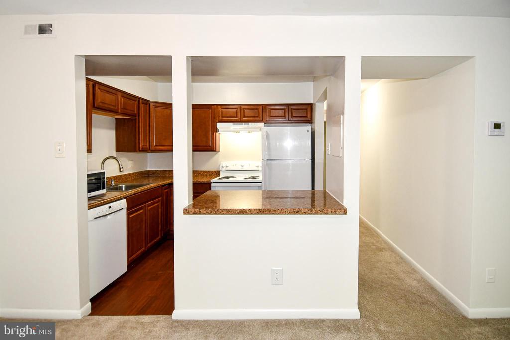 10104 CAMPUS WAY S Unit: 102-3A