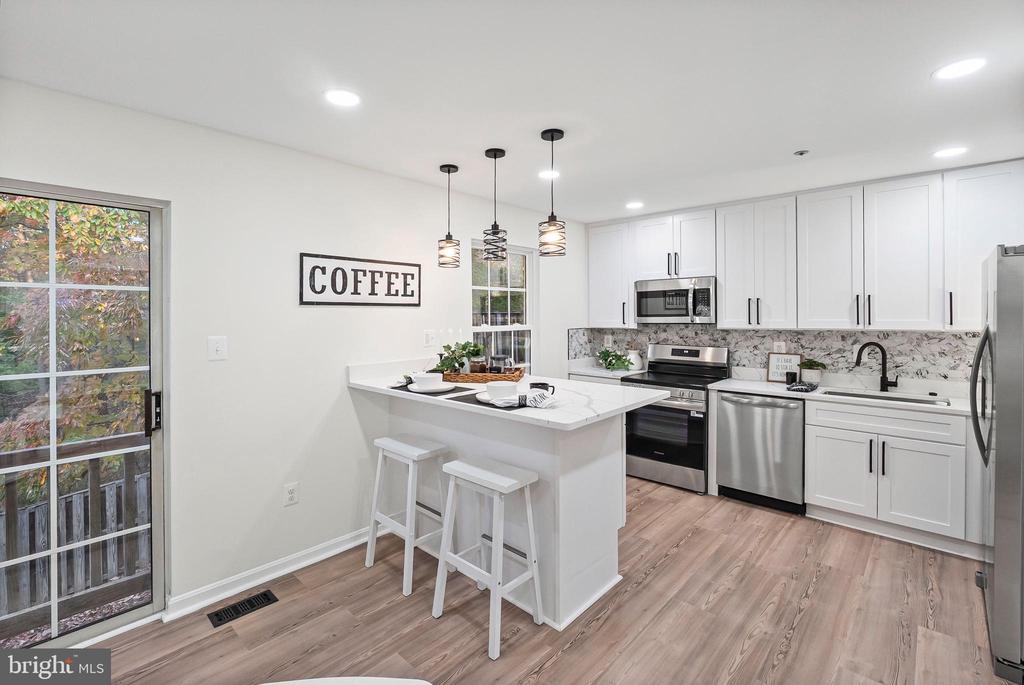 4035 SILVER PARK TERRACE