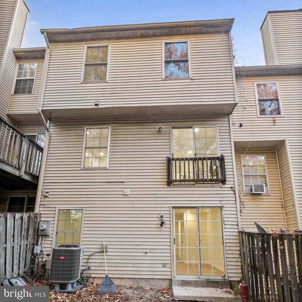 4035 SILVER PARK TERRACE