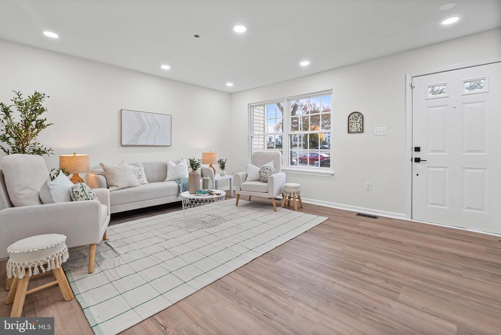4035 SILVER PARK TERRACE