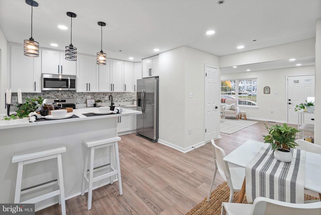 4035 SILVER PARK TERRACE