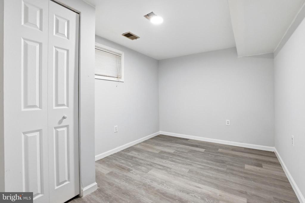 10000 CARNOT DRIVE
