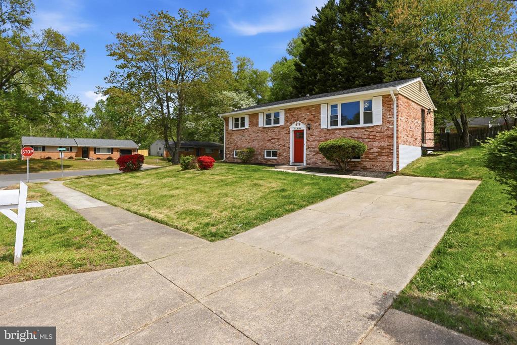 10000 CARNOT DRIVE