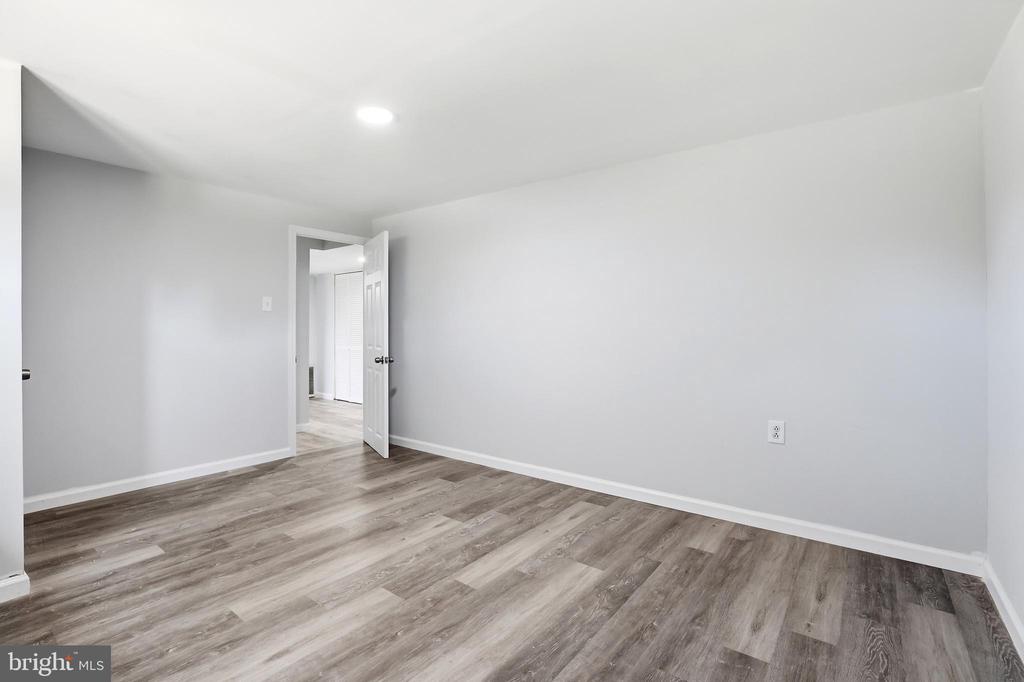 10000 CARNOT DRIVE