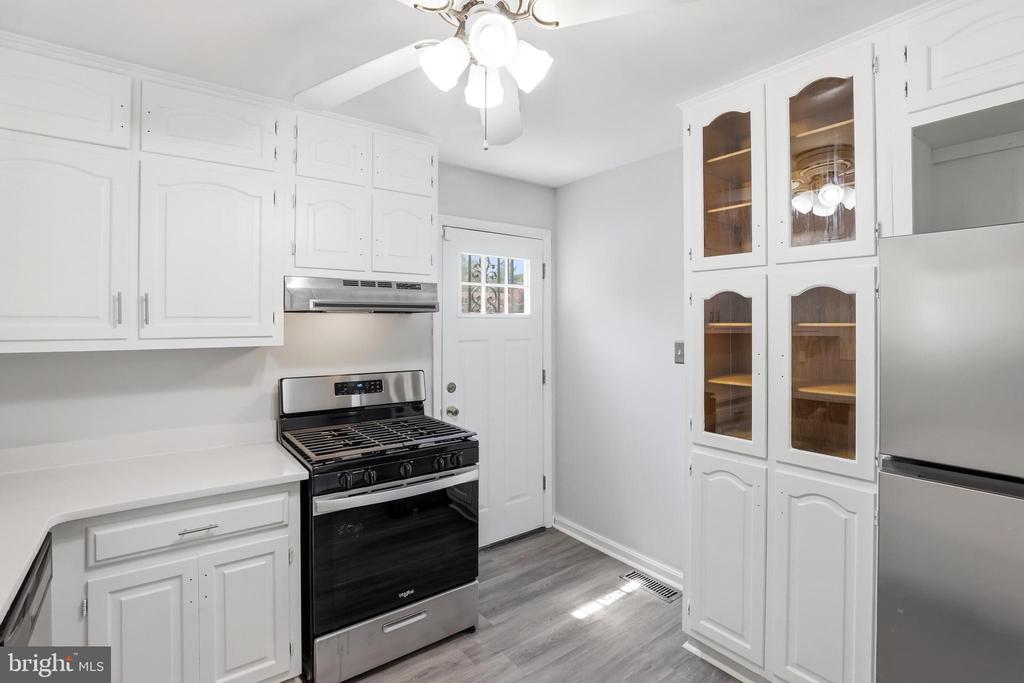 10000 CARNOT DRIVE