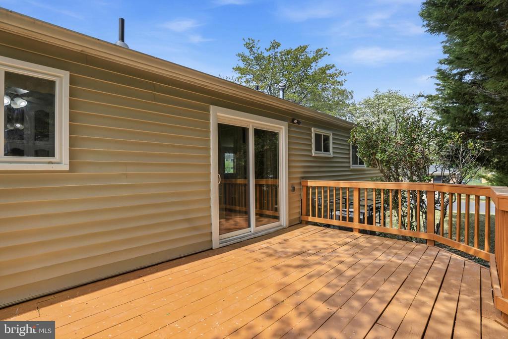 10000 CARNOT DRIVE