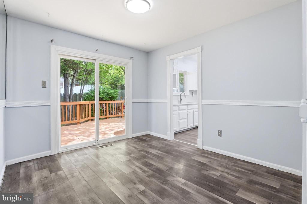 10000 CARNOT DRIVE