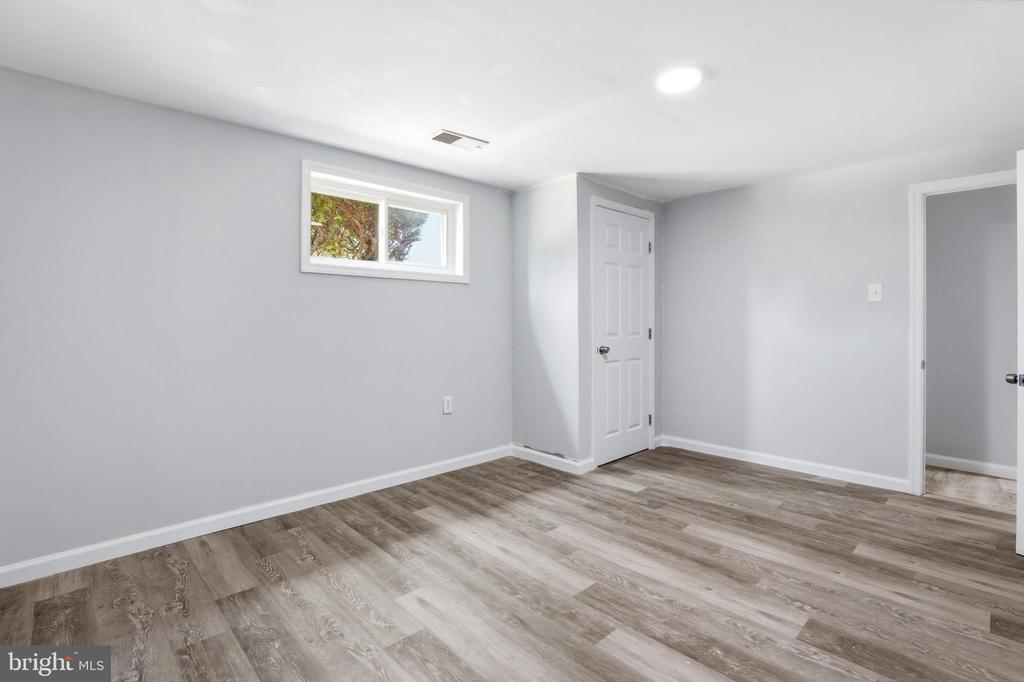 10000 CARNOT DRIVE