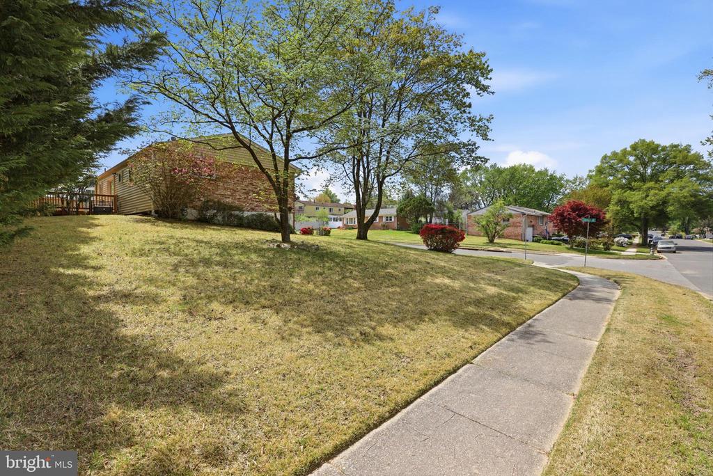 10000 CARNOT DRIVE