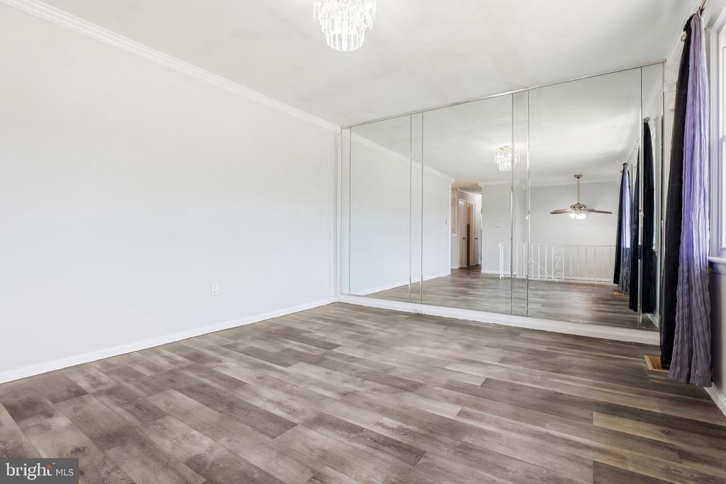 10000 CARNOT DRIVE