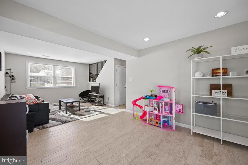7504 TWINING COURT