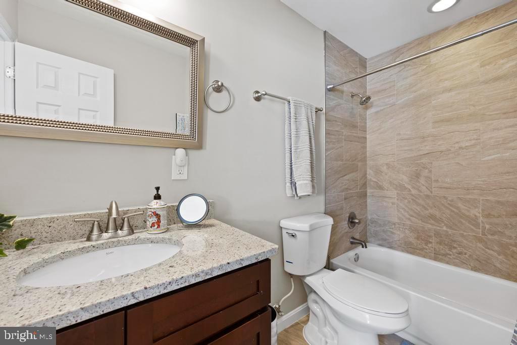7504 TWINING COURT