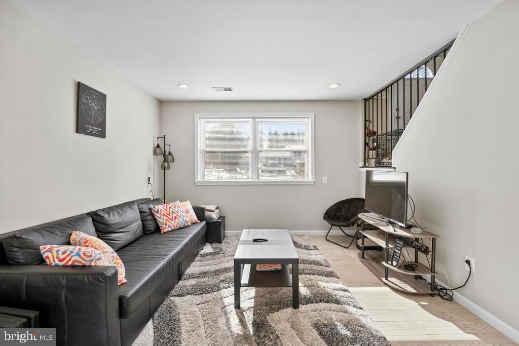 7504 TWINING COURT