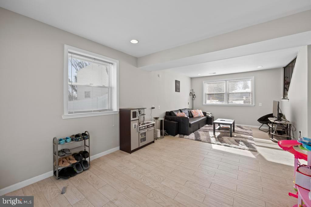 7504 TWINING COURT