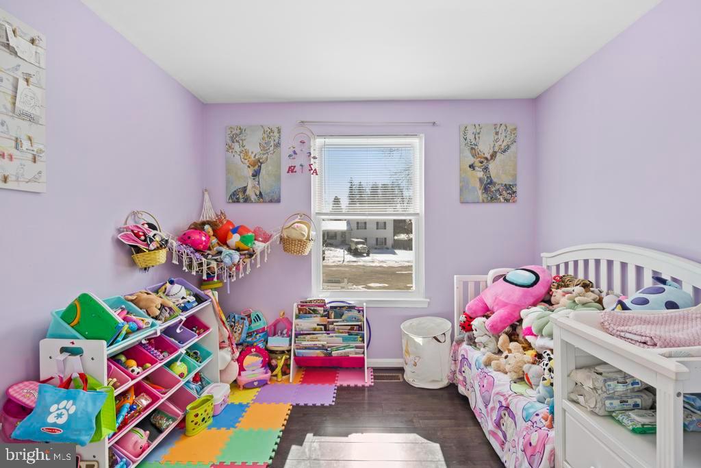 7504 TWINING COURT
