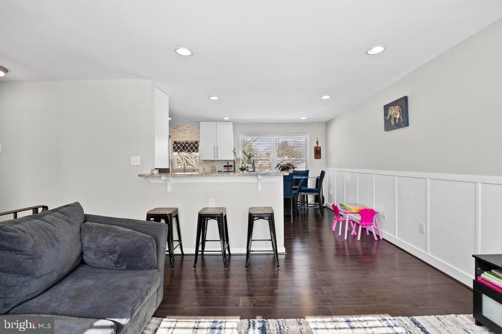 7504 TWINING COURT