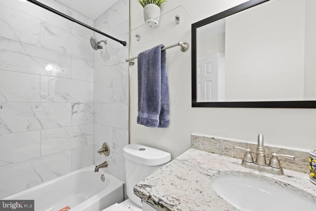 7504 TWINING COURT