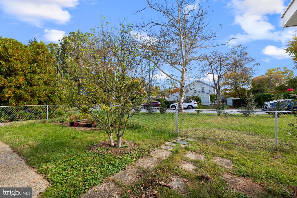 12707 BEAVERDALE LANE