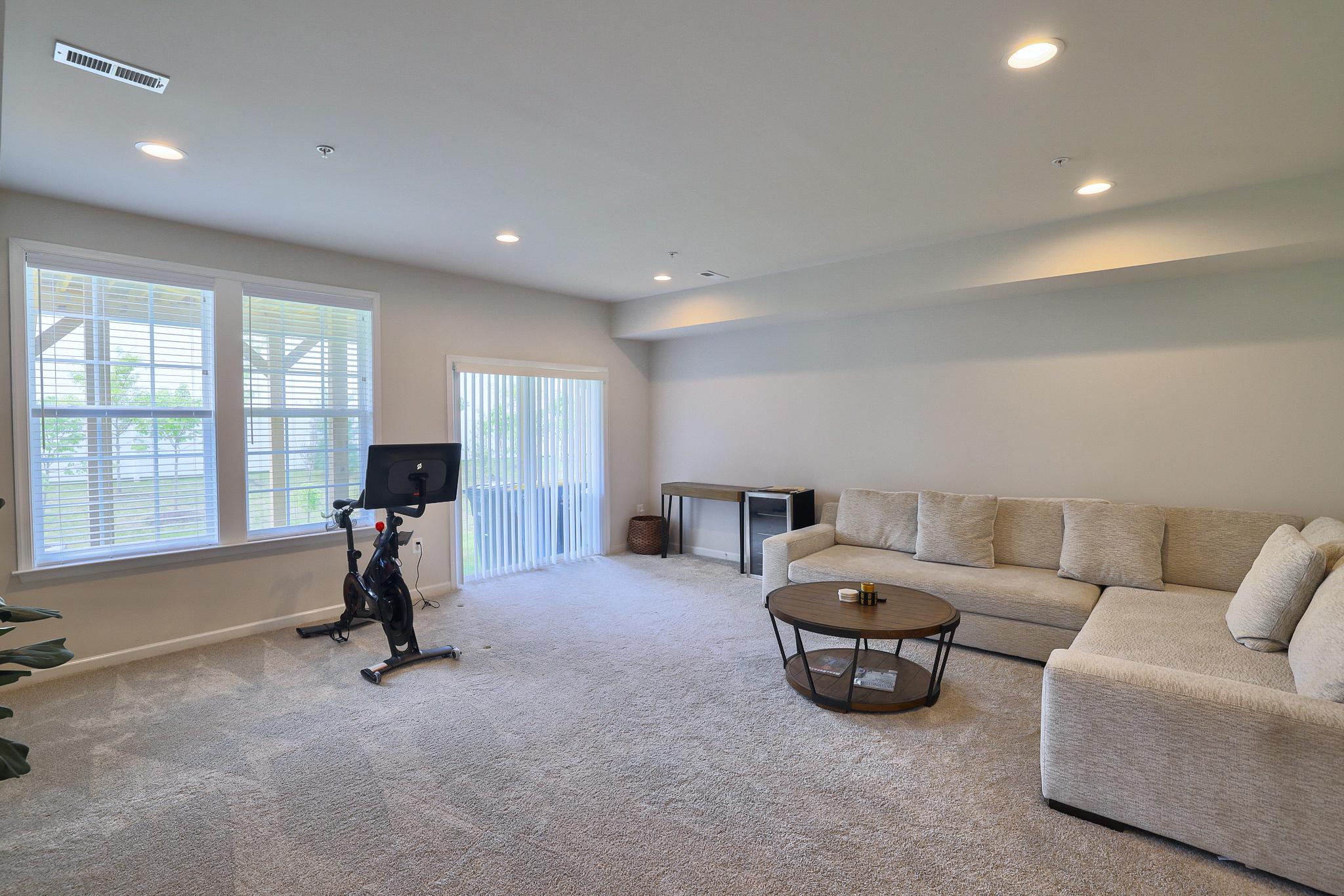 7517 VAN ALLEN LANE
