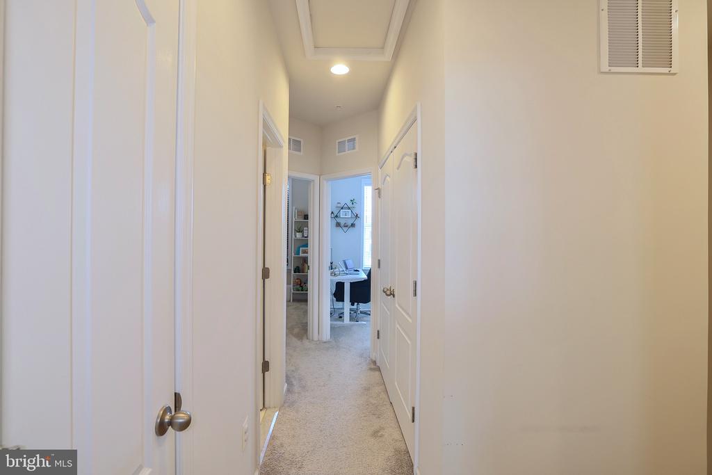 7517 VAN ALLEN LANE